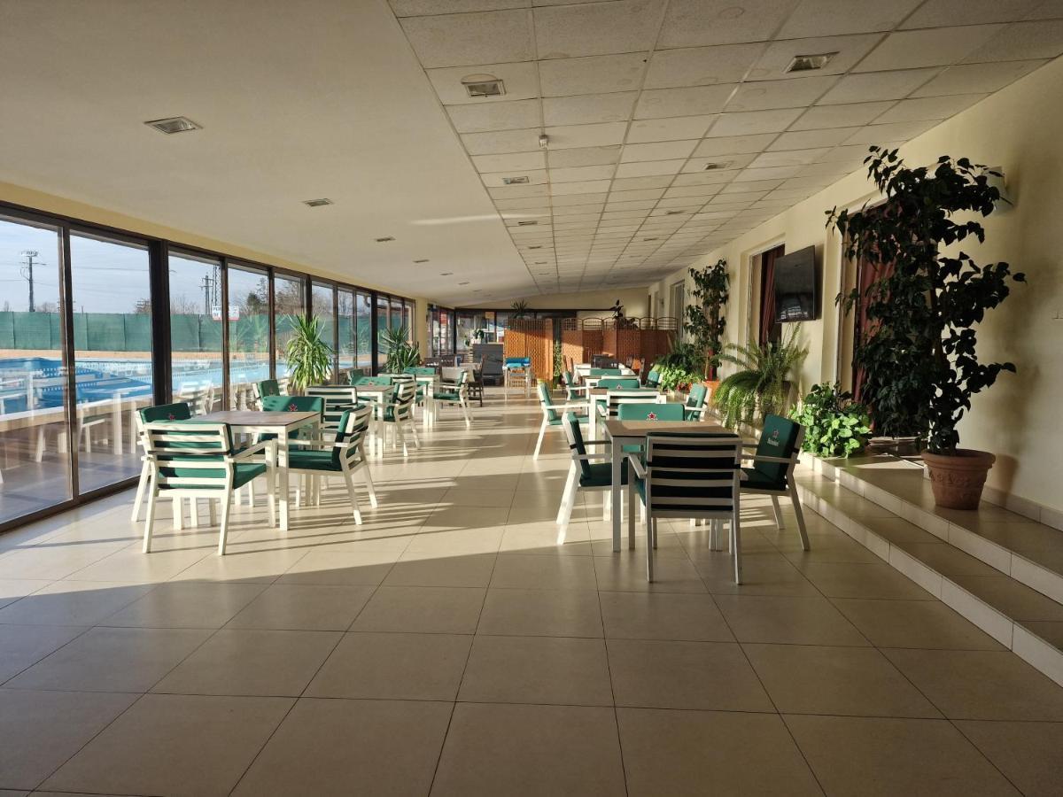 Motel Laguna Belényes Kültér fotó