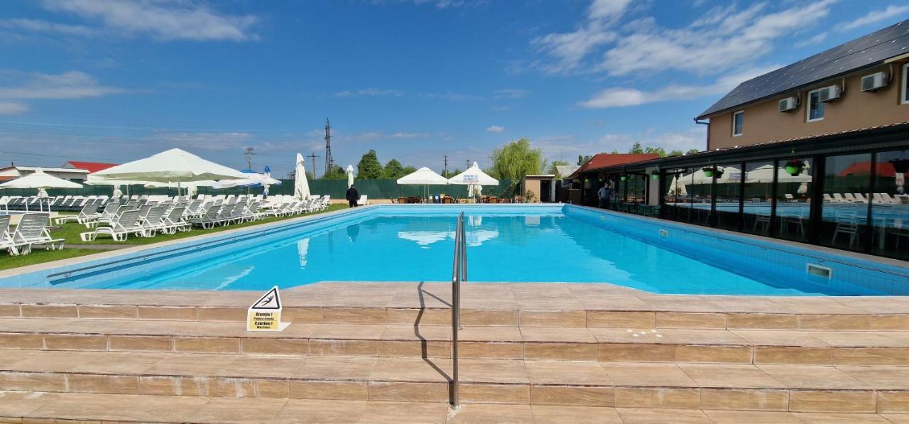 Motel Laguna Belényes Kültér fotó